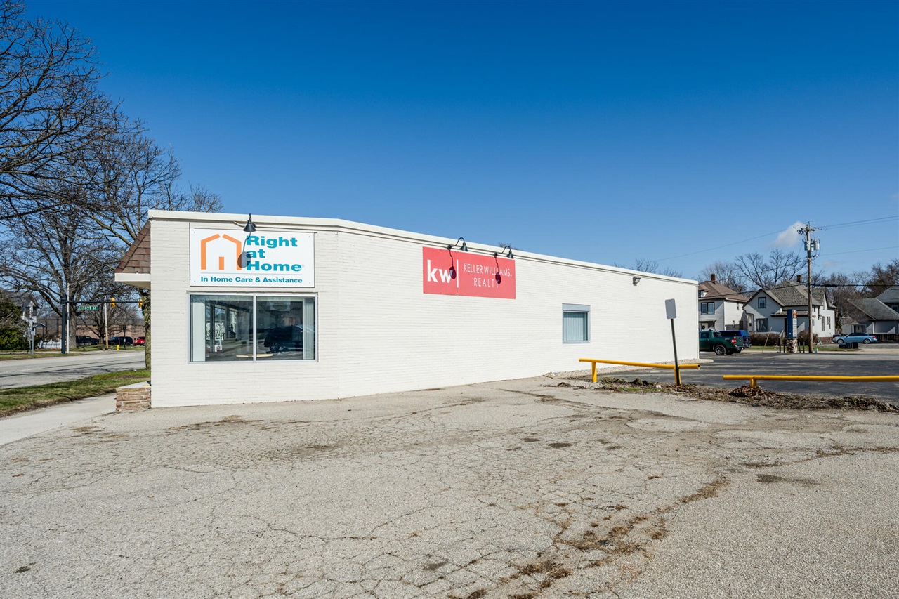 1111 Main Street, Saint Joseph, MI, 49085-2653