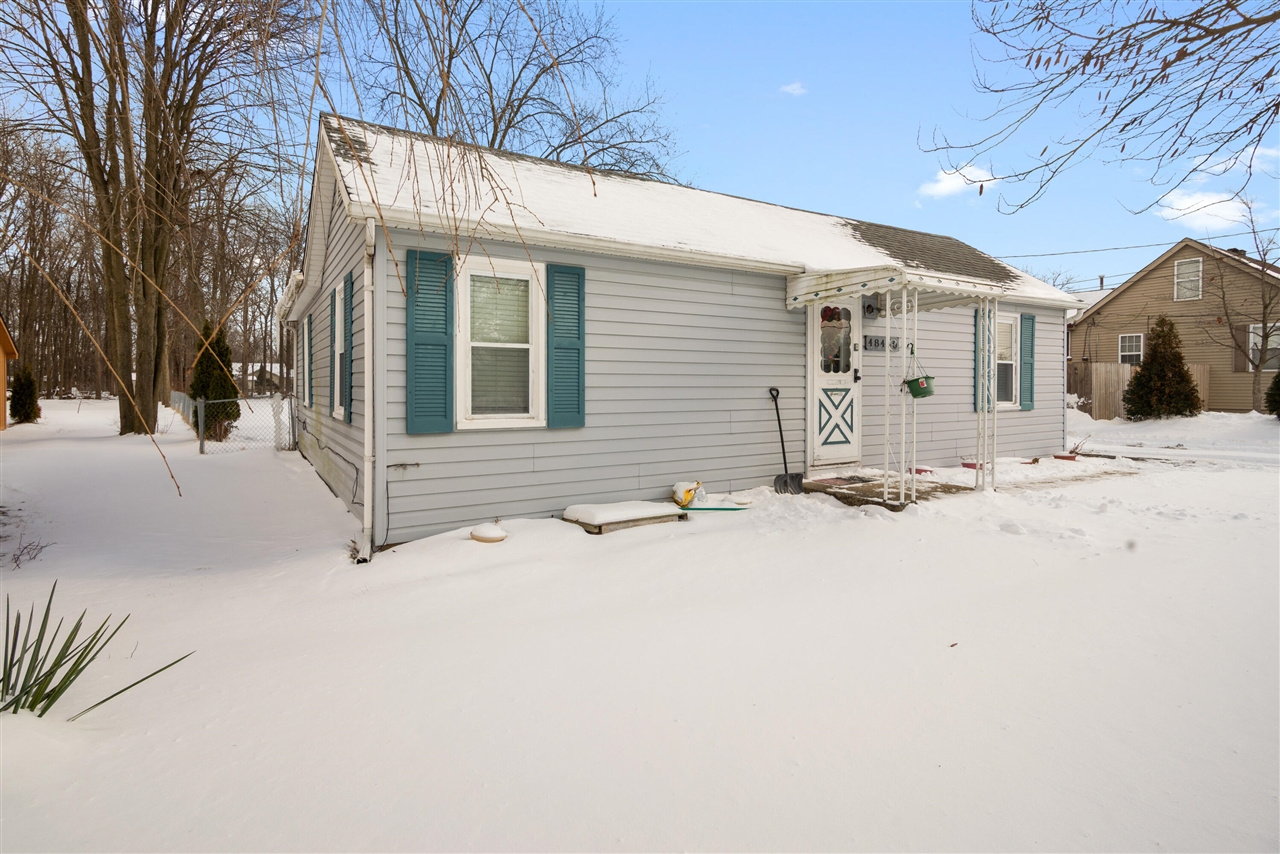 Homes for sale in Chesterfield, MI | 48460 Fuller Rd, Chesterfield, MI 48051 | MLS# 70520354