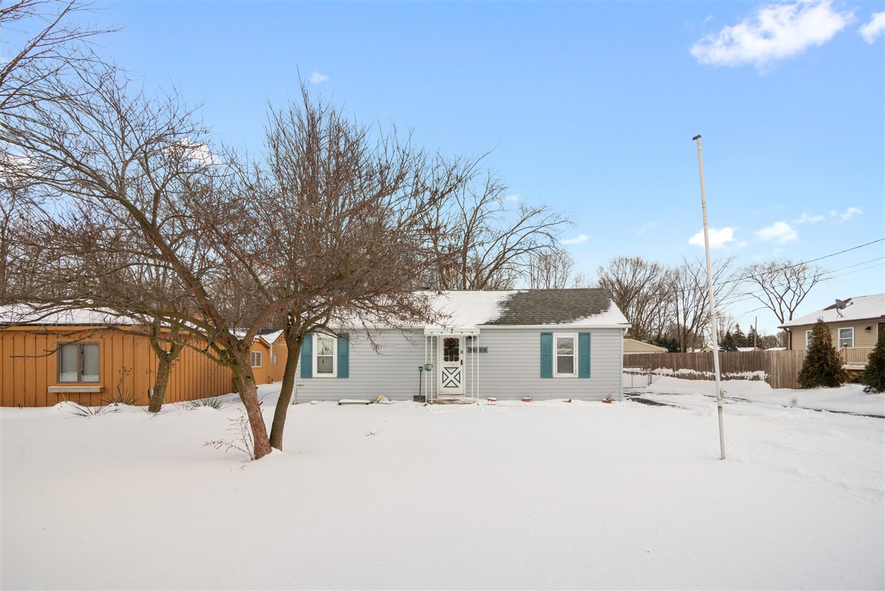 Homes for sale in Chesterfield, MI | 48460 Fuller Rd, Chesterfield, MI 48051 | MLS# 70520354