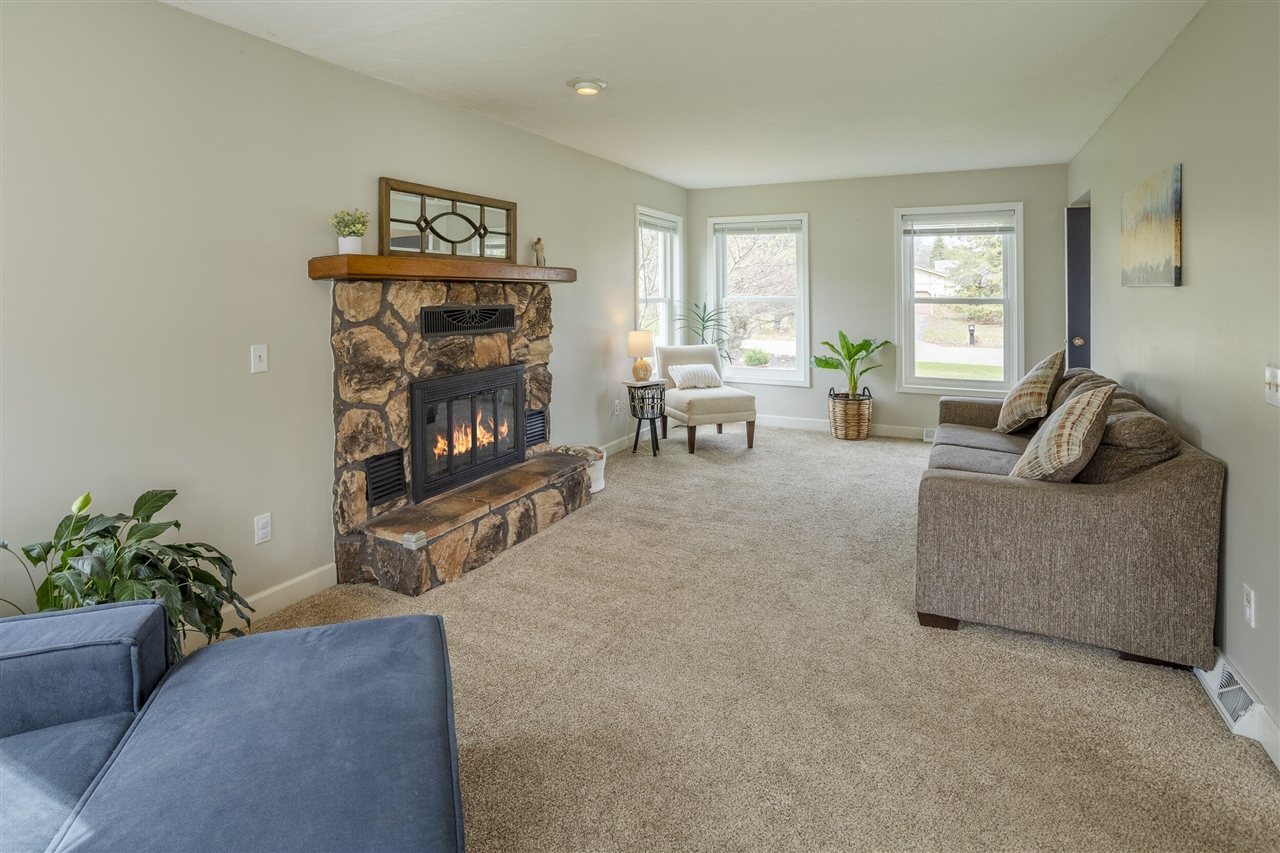 3558 Mistywood Street, Caledonia, MI, 49316-9115