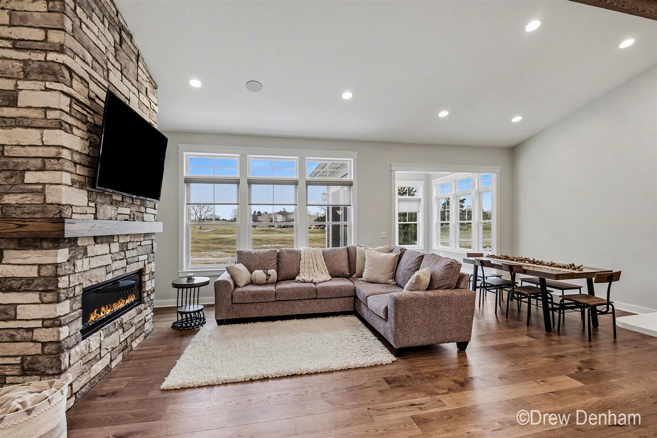 4219 Village Green Drive, Freeland, MI, 48623