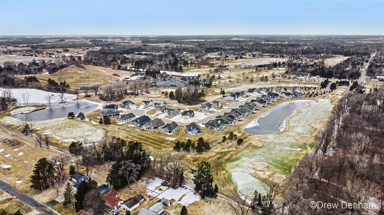 4219 Village Green Drive, Freeland, MI, 48623