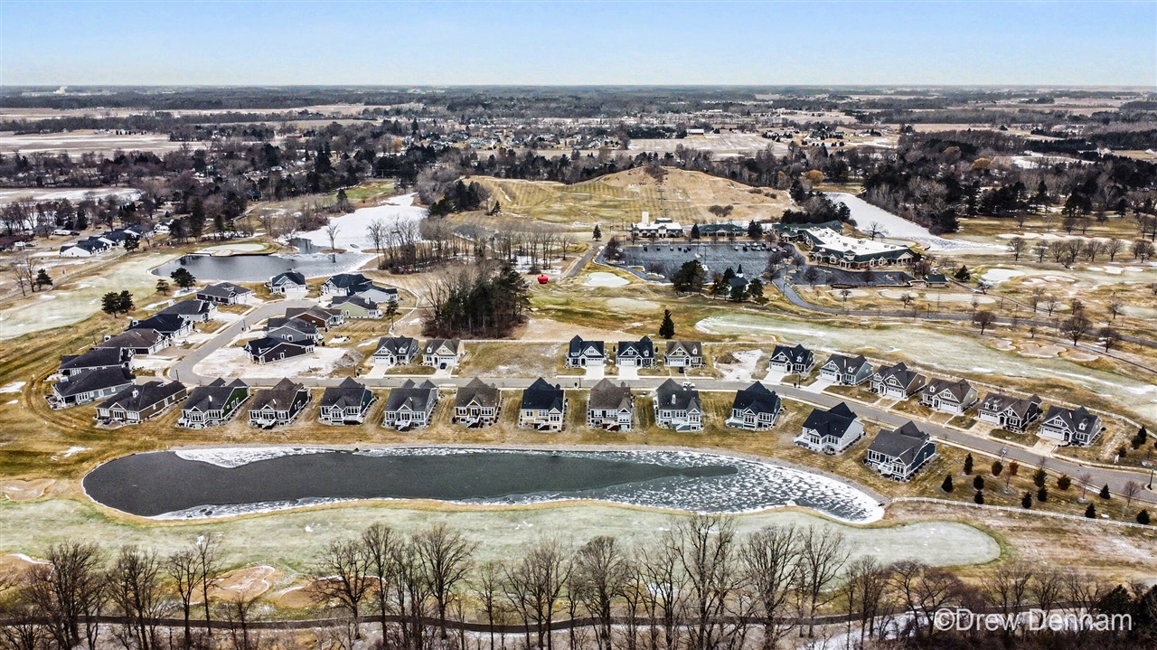 4219 Village Green Drive, Freeland, MI, 48623