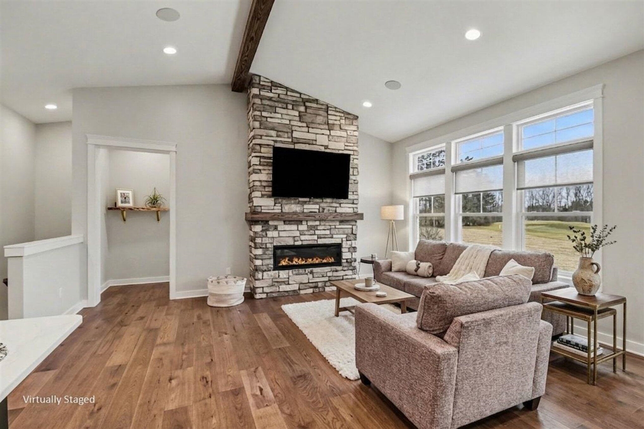 4219 Village Green Drive, Freeland, MI, 48623