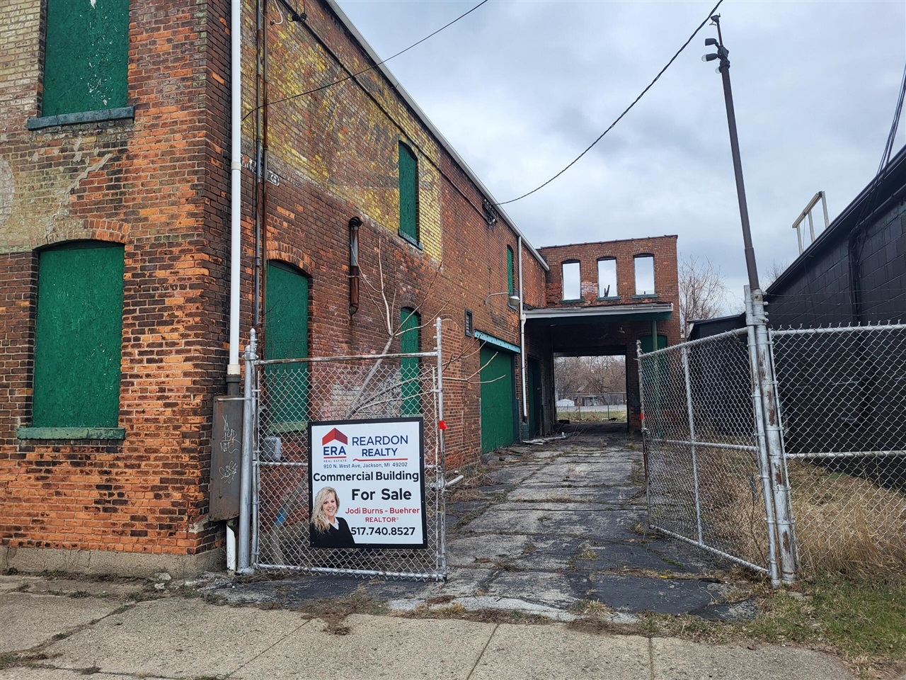 312 N Martin Luther King Junior Drive, Jackson, MI, 49201