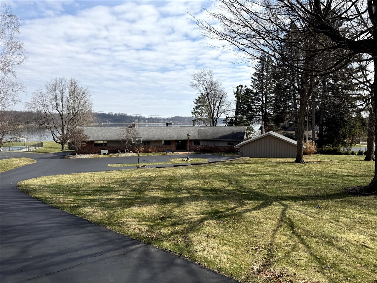 1851 Steamburg Road, Hillsdale, MI, 49242-2076