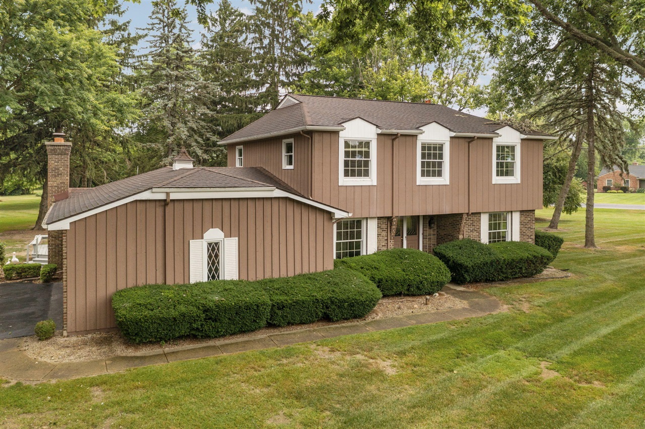 3540 Meadow Lane, Saline, MI, 48176-9553