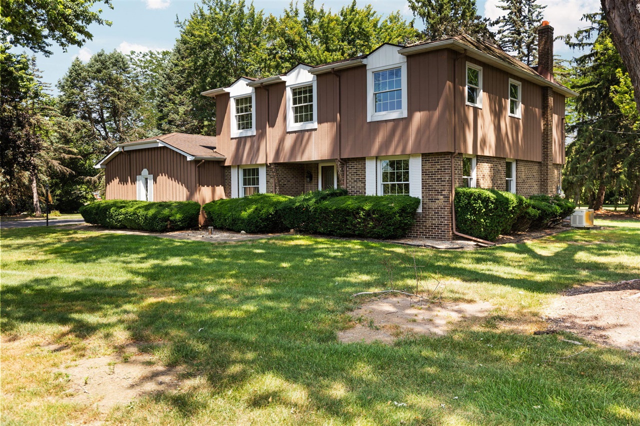 3540 Meadow Lane, Saline, MI, 48176-9553