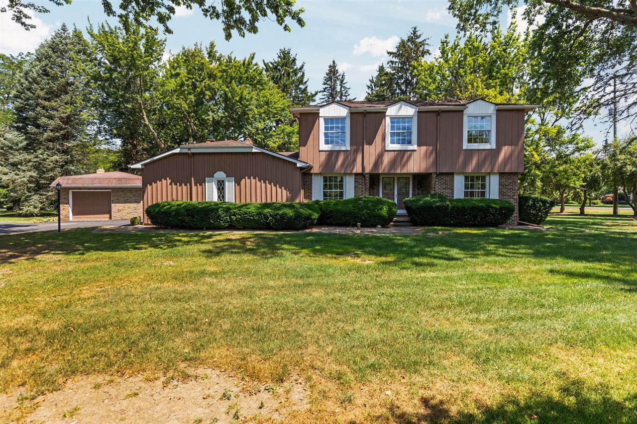 3540 Meadow Lane, Saline, MI, 48176-9553