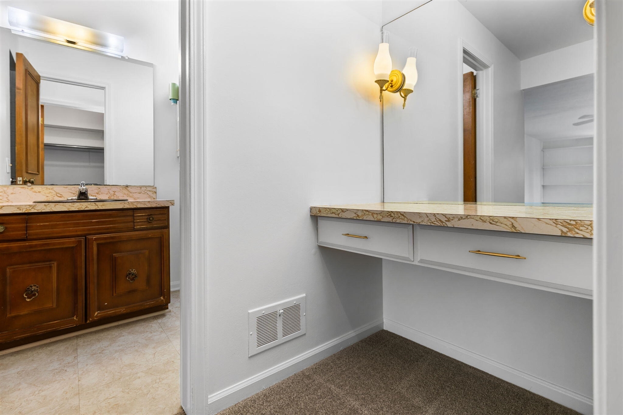 3540 Meadow Lane, Saline, MI, 48176-9553