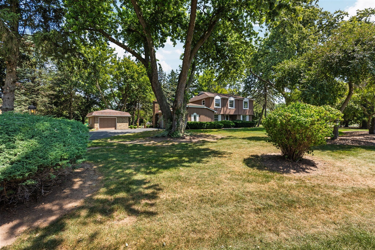 3540 Meadow Lane, Saline, MI, 48176-9553