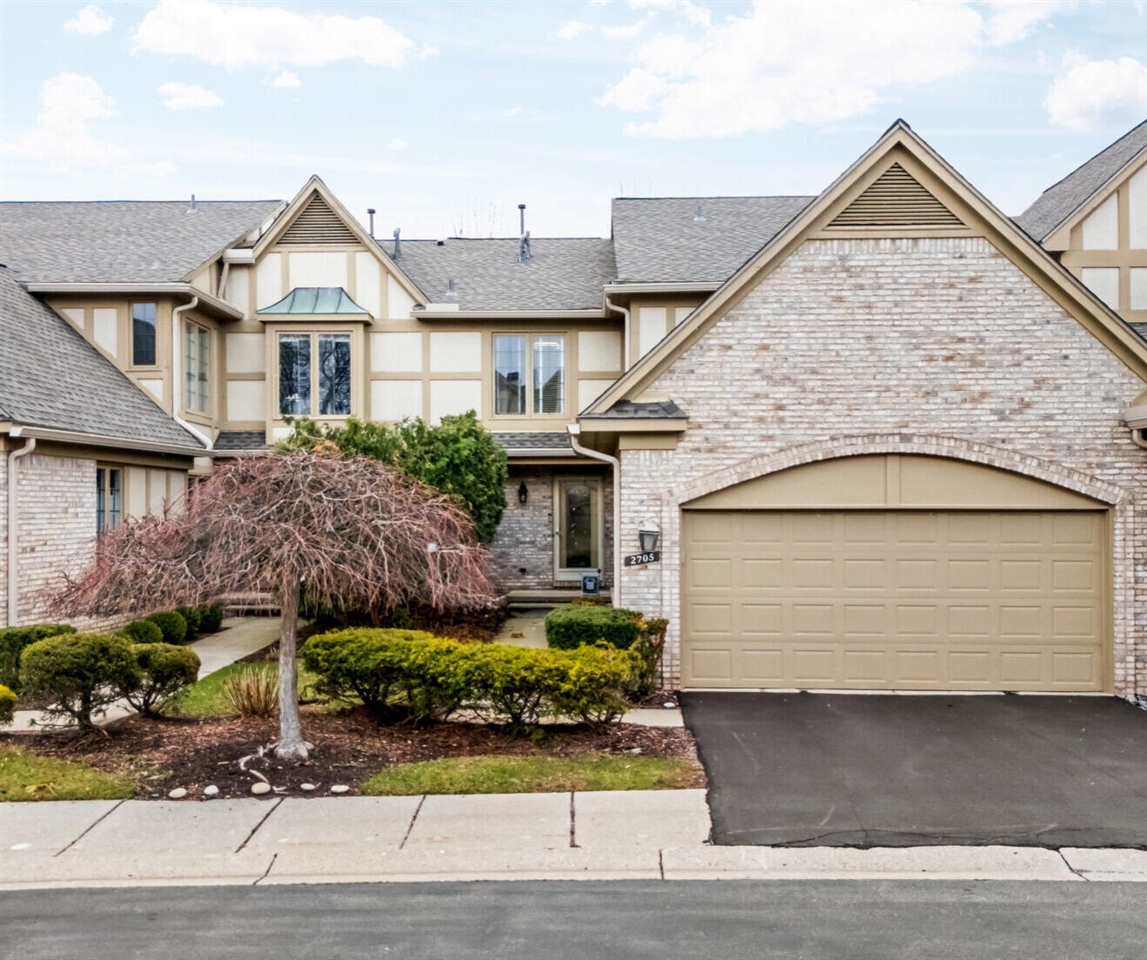 2705 Maitland Drive, Ann Arbor, MI, 48105-1577