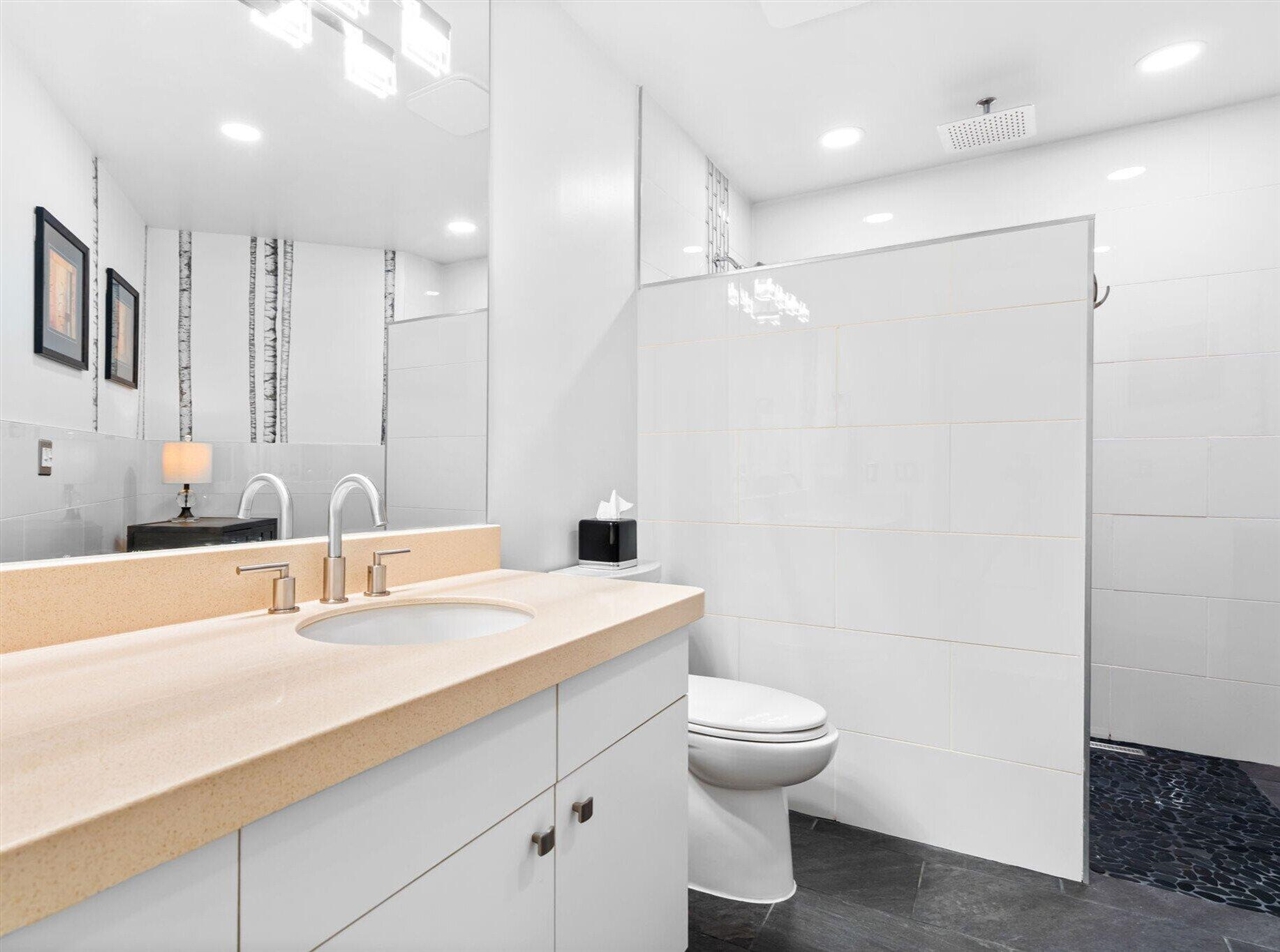 2705 Maitland Drive, Ann Arbor, MI, 48105-1577