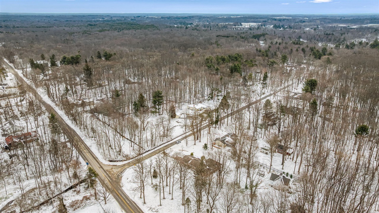 Homes for sale in Fennville, MI | 2095 Lakeshore Dr, Fennville, MI 49408 | MLS# 70520400