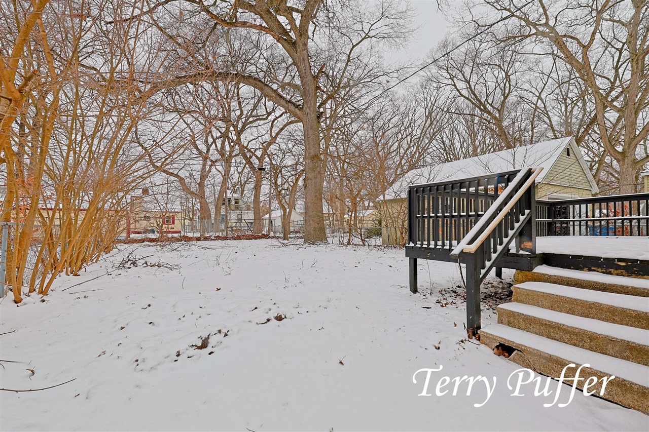 3025 Waalkes Street, Muskegon, MI, 49444-2737