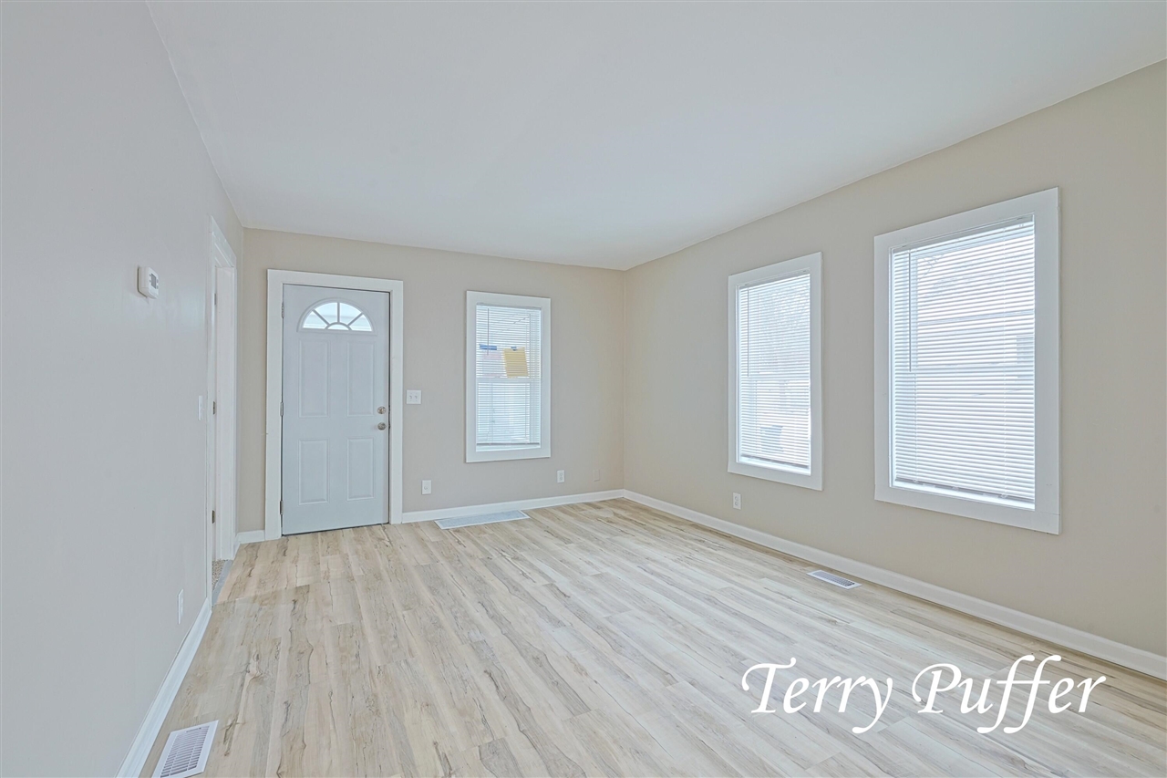 3025 Waalkes Street, Muskegon, MI, 49444-2737