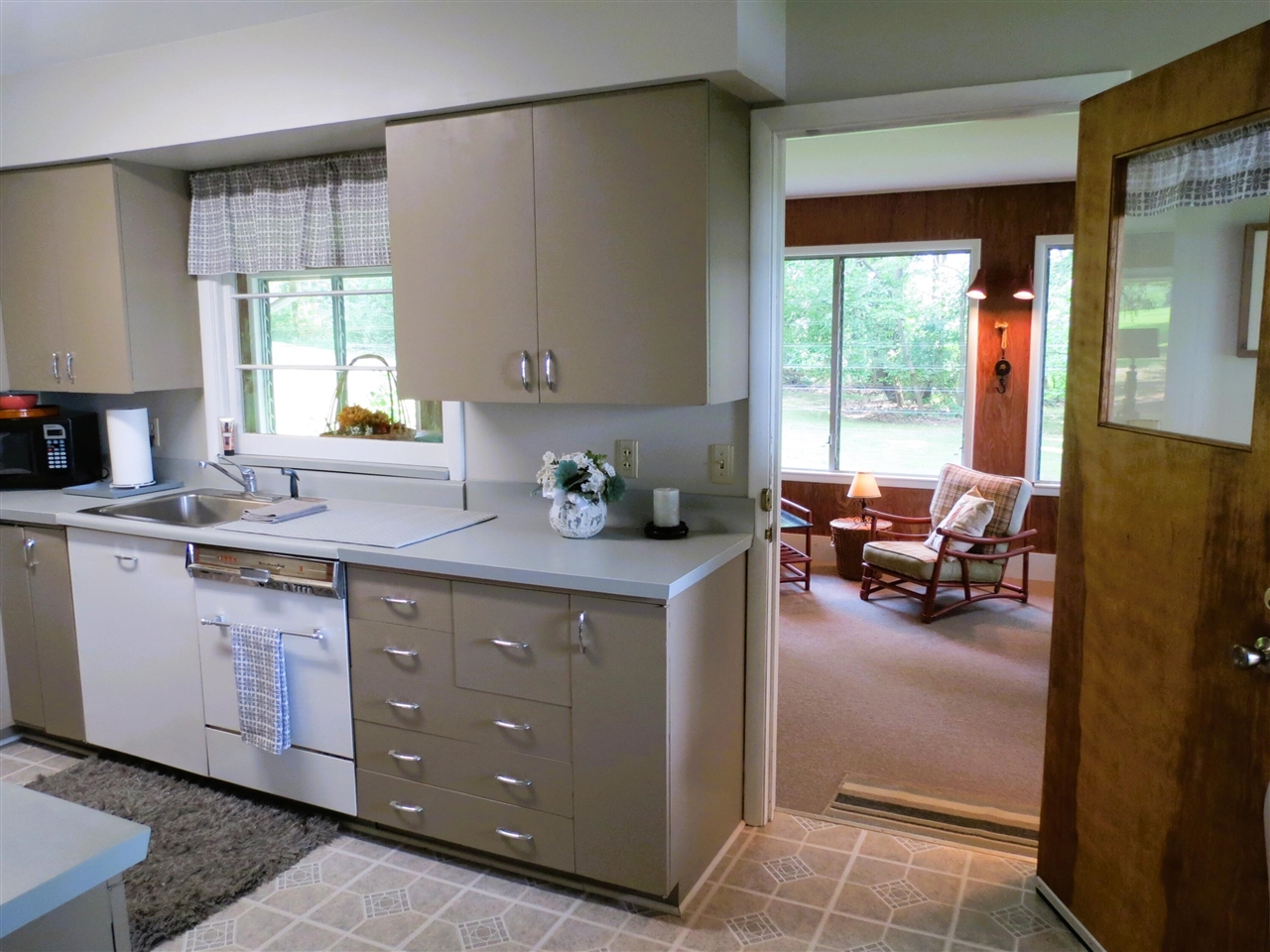 890 White Lake Road, Pleasant Lake, MI, 49272-9753