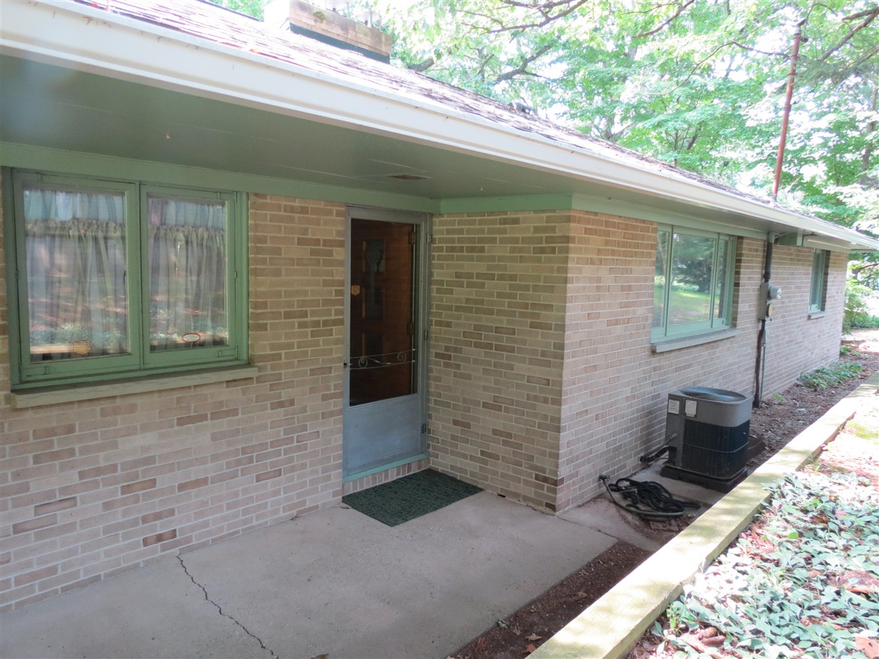 890 White Lake Road, Pleasant Lake, MI, 49272-9753