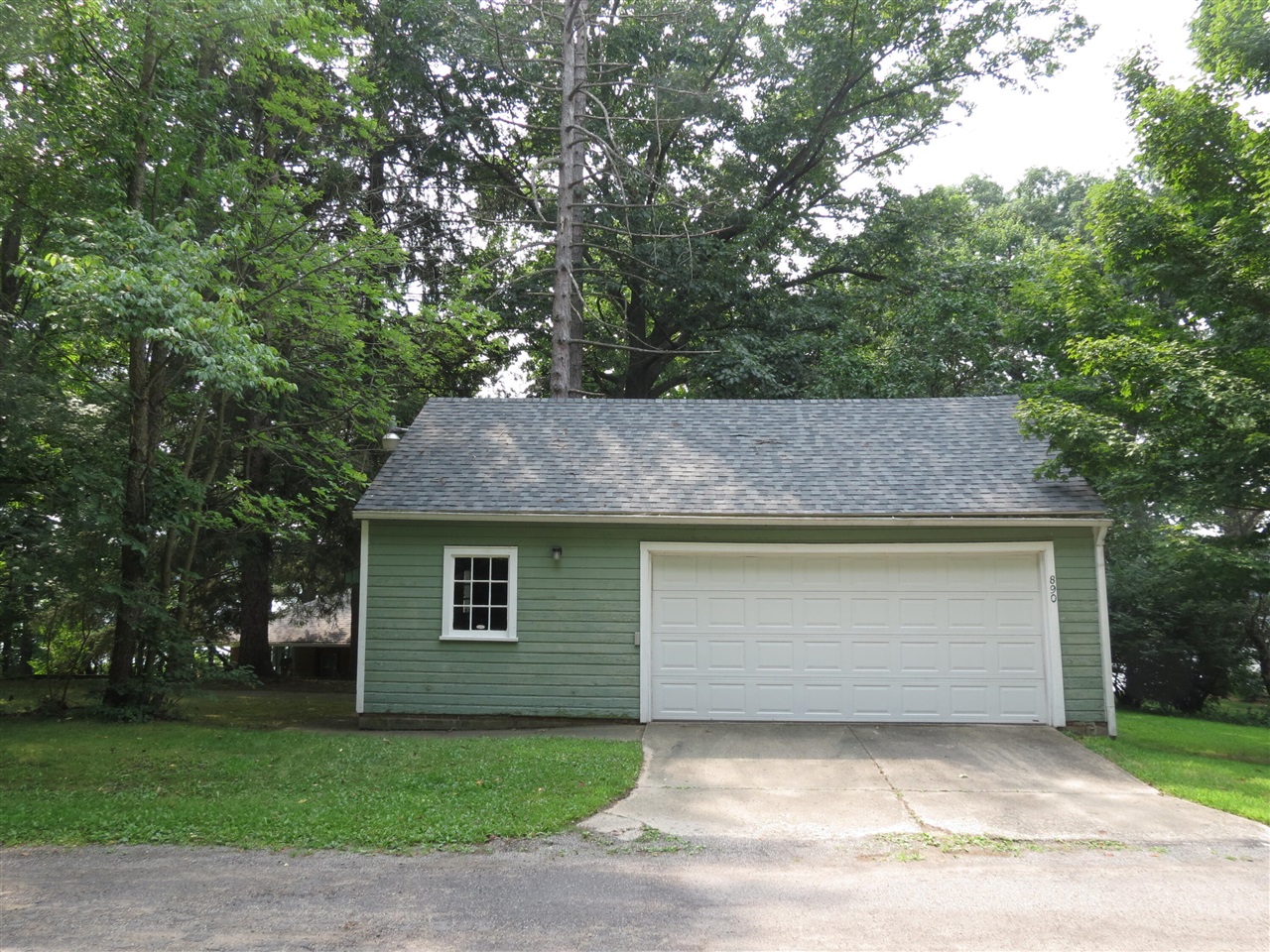 890 White Lake Road, Pleasant Lake, MI, 49272-9753
