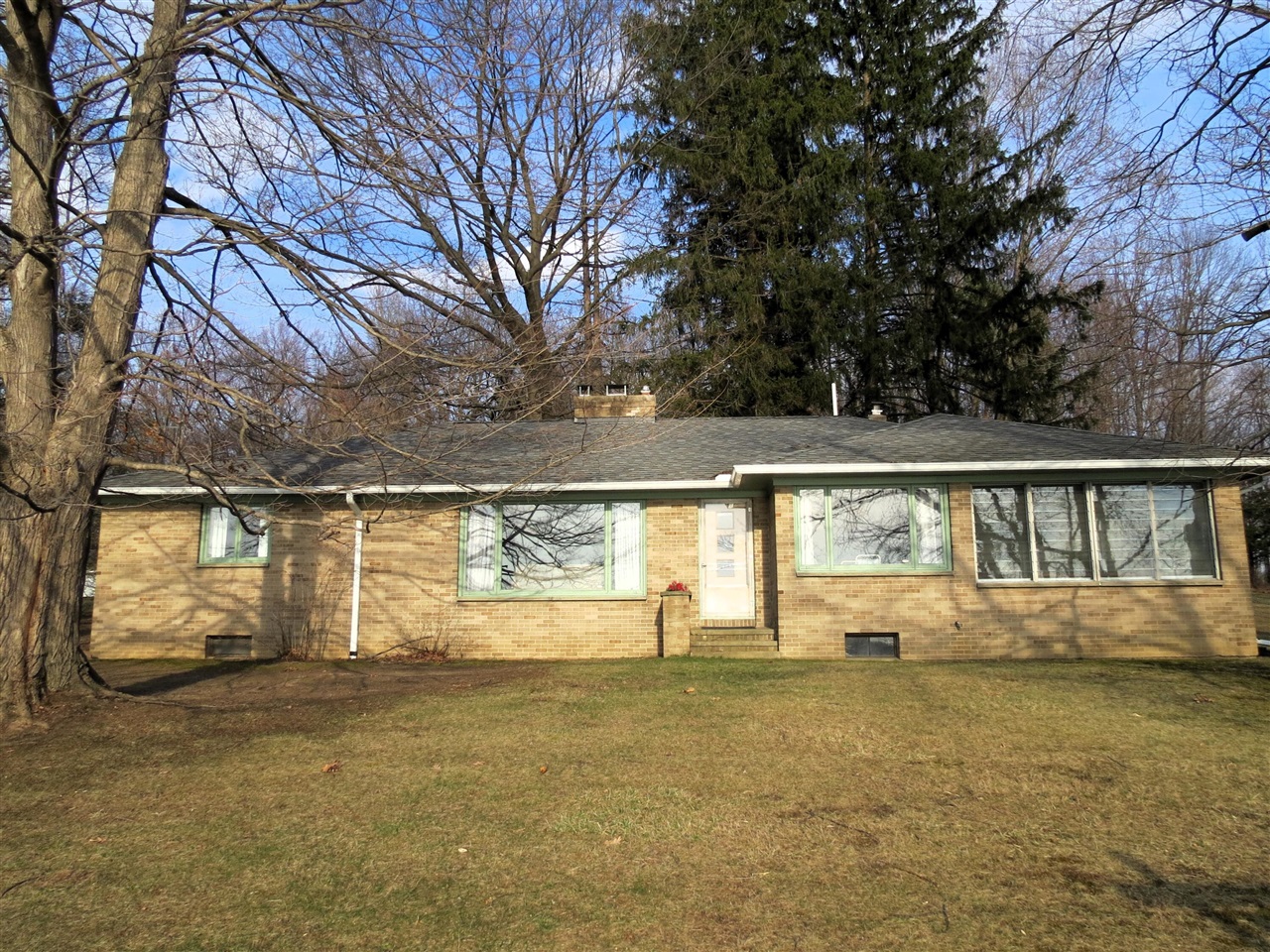 890 White Lake Road, Pleasant Lake, MI, 49272-9753