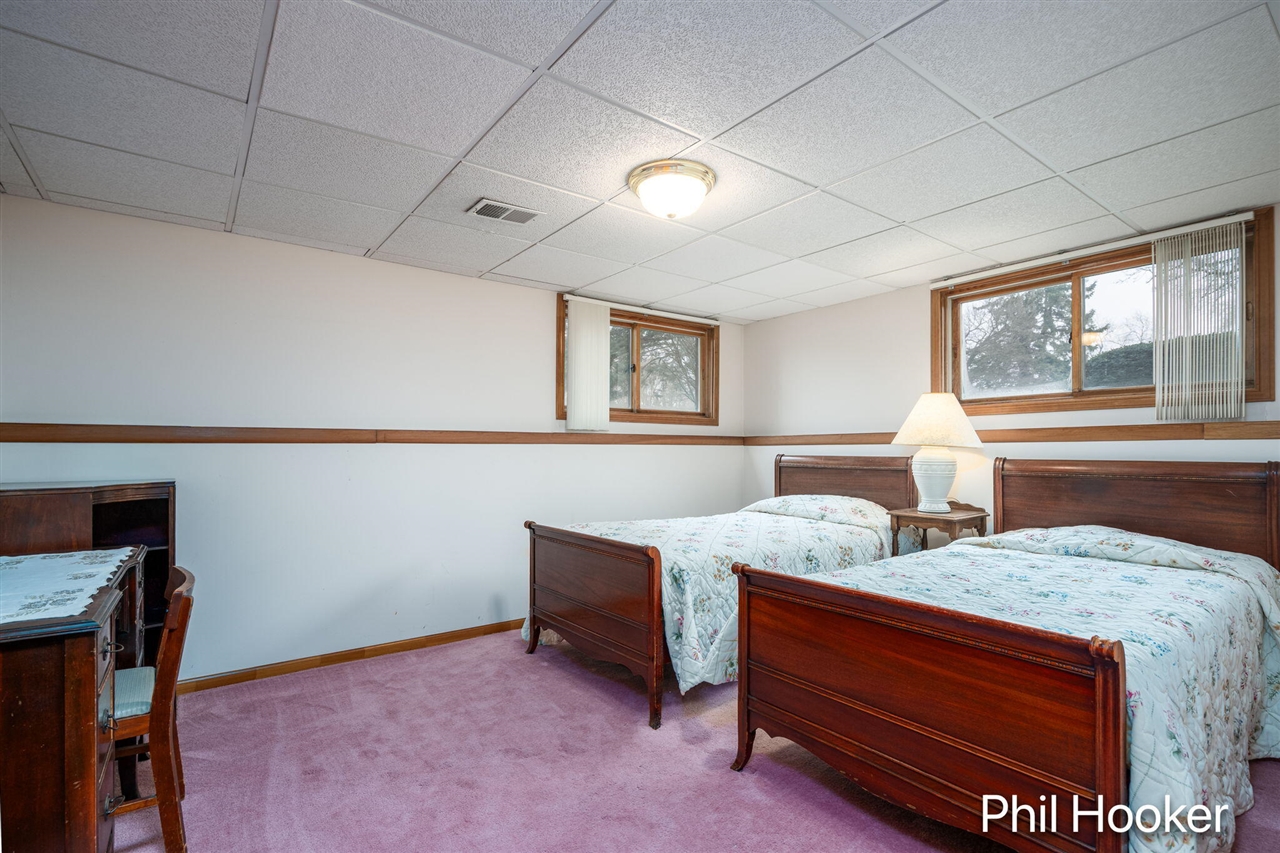 6779 Leisure Creek Drive, Caledonia, MI, 49316-9013