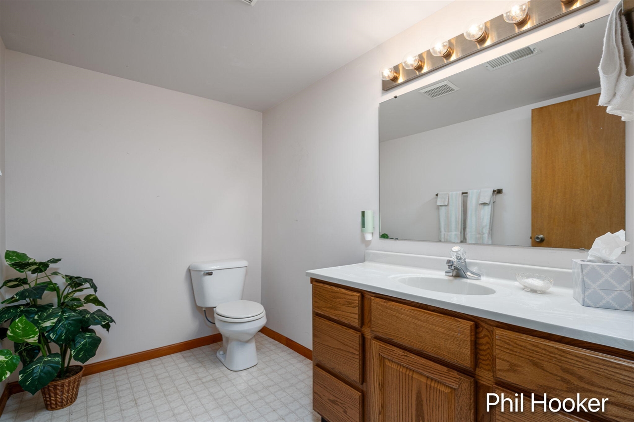 6779 Leisure Creek Drive, Caledonia, MI, 49316-9013