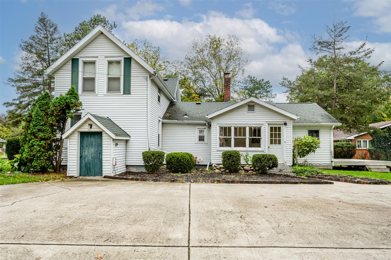 Homes for sale in Stevensville, MI | 2481 W John Beers Rd, Stevensville, MI 49127 | MLS# 70520416