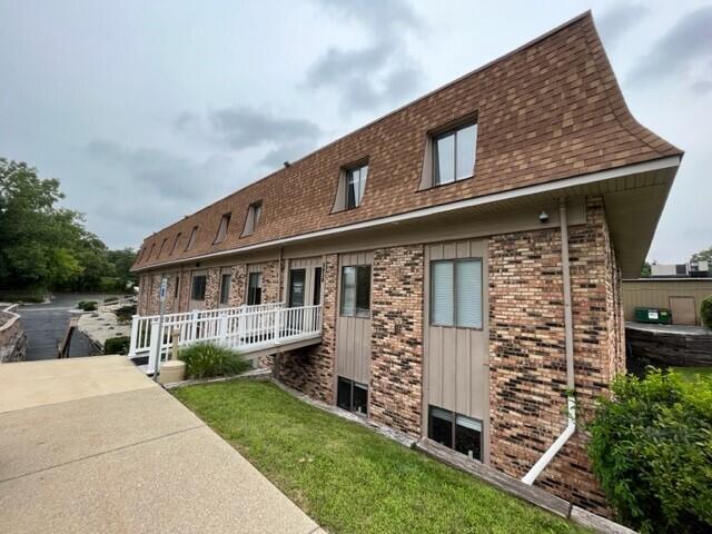 3030 S 9th Street, Kalamazoo, MI, 49009