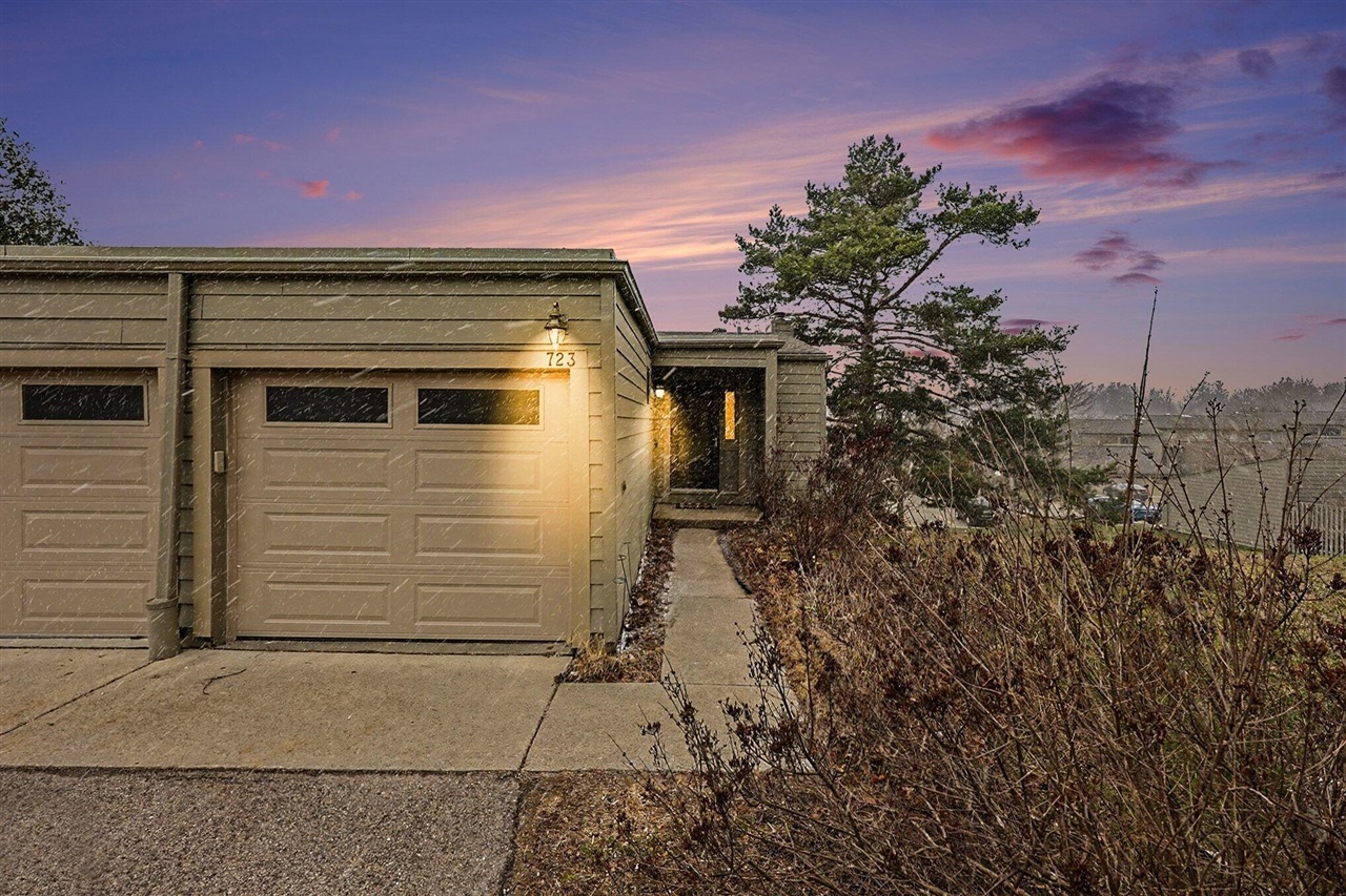 615 Sioux Street, Jackson, MI, 49203-5365