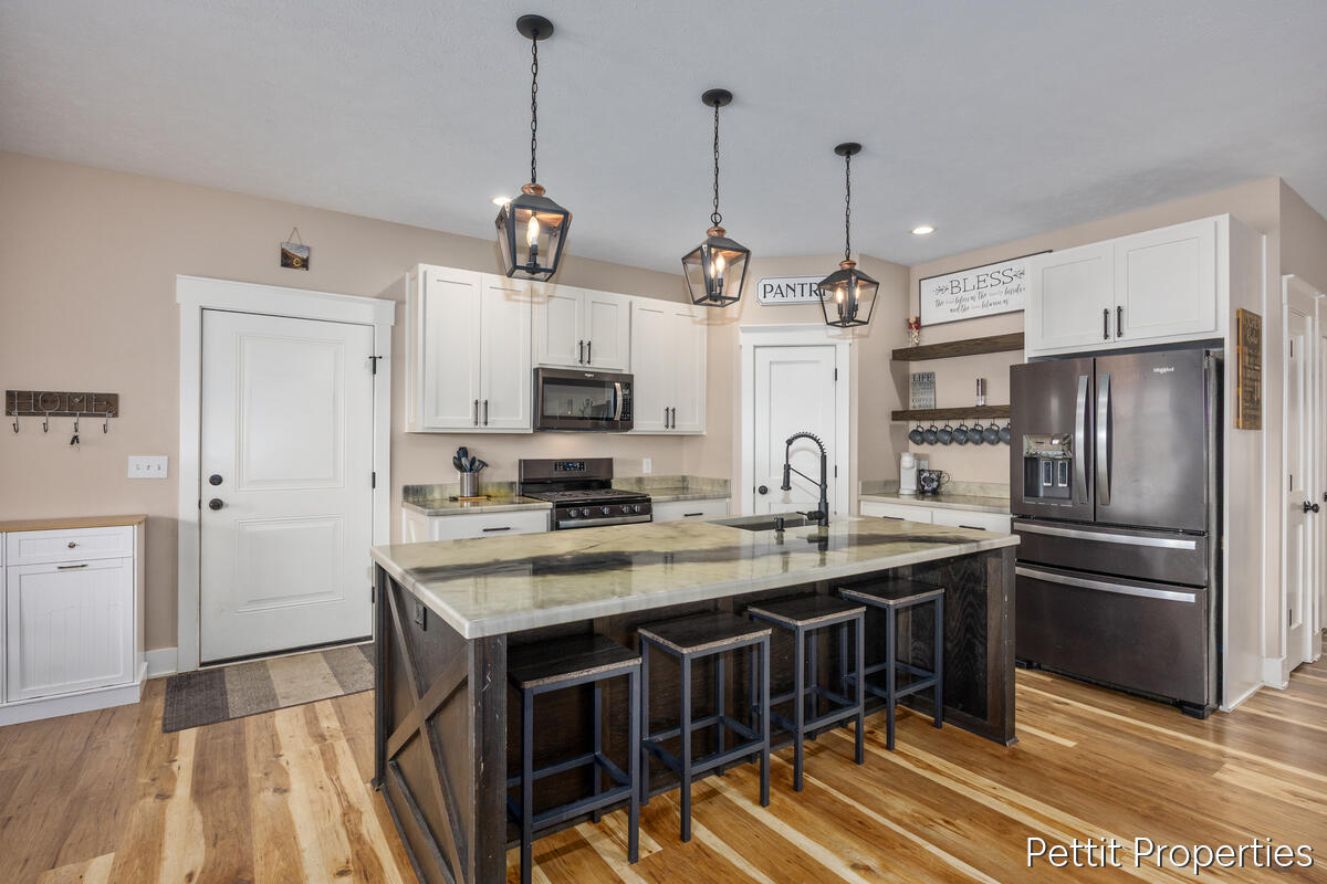 21650 Centennial Drive, Conklin, MI, 49403-9584