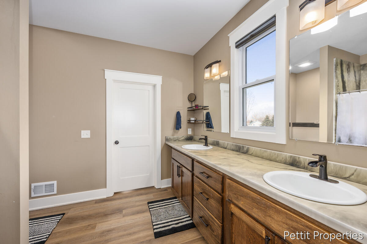 21650 Centennial Drive, Conklin, MI, 49403-9584