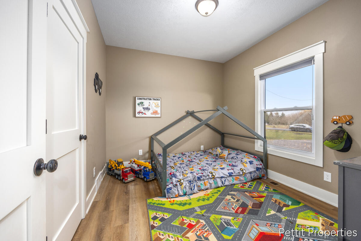 21650 Centennial Drive, Conklin, MI, 49403-9584