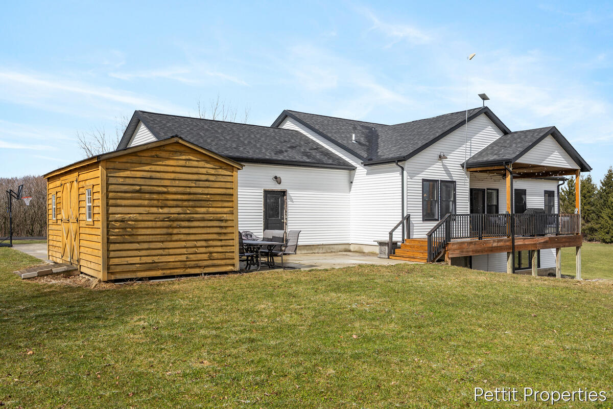 21650 Centennial Drive, Conklin, MI, 49403-9584