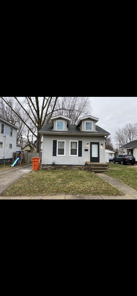 Homes for sale in Owosso, MI | 631 Woodlawn Ave, Owosso, MI 48867 | MLS# 70520449