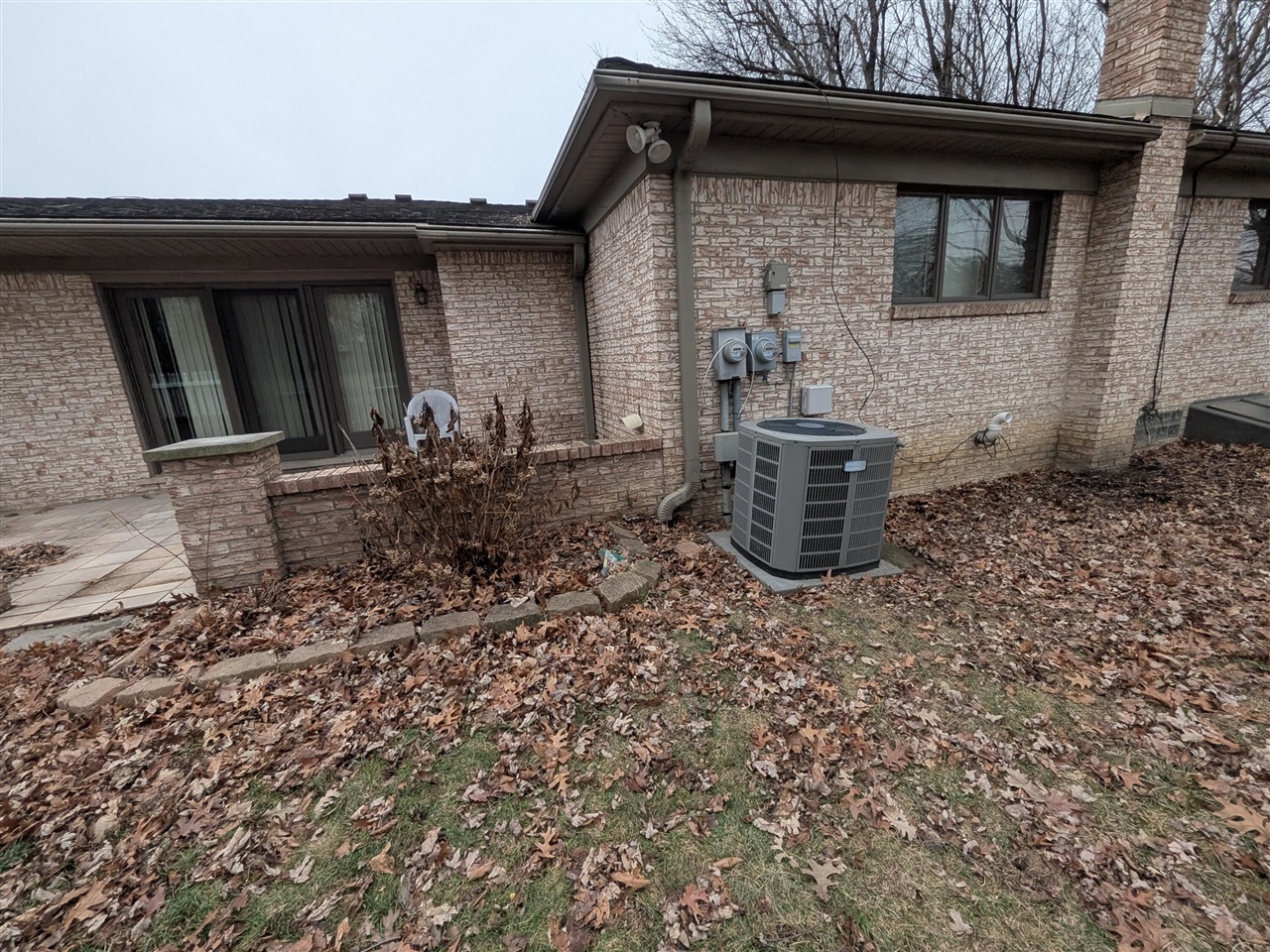 11235 Common Road, Warren, MI, 48093-2508