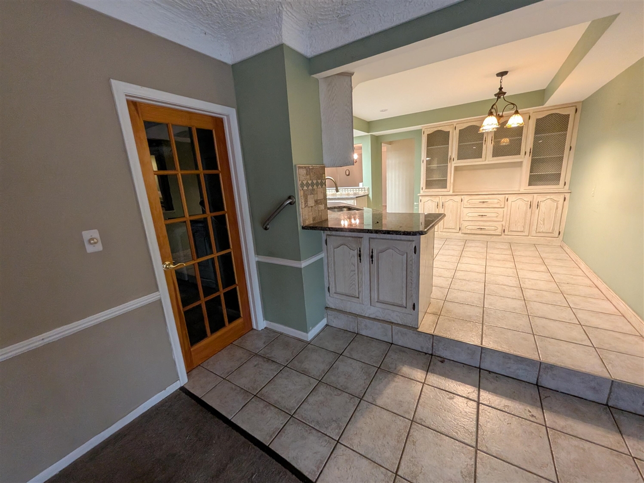 11235 Common Road, Warren, MI, 48093-2508