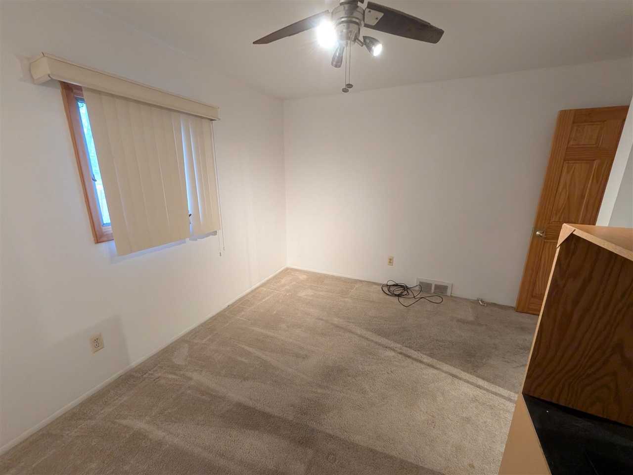 11235 Common Road, Warren, MI, 48093-2508