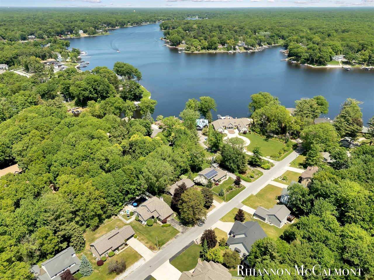5th image of 16151 Terrace Rd, Spring Lake, MI 49456 | MLS# 70520458