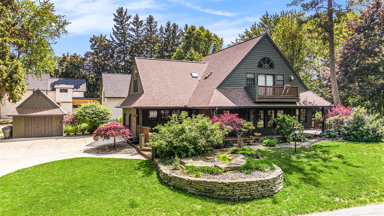 7988 Island Court, Canadian Lakes, MI, 49346-8920