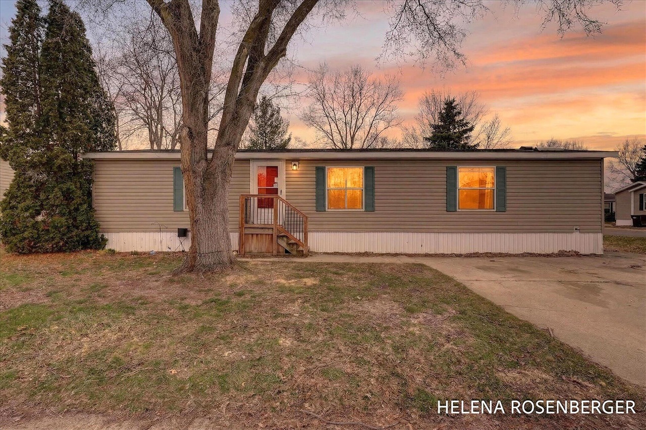 Homes for sale in Allendale, MI | 5032 Squaw Valley Ln #102, Allendale, MI 49401 | MLS# 70520472