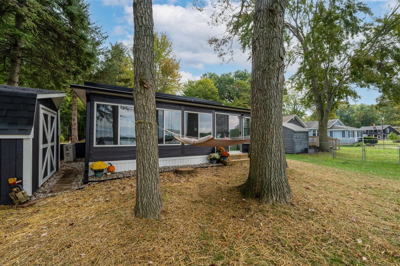 50 E Baseline Road, Gobles, MI, 49055
