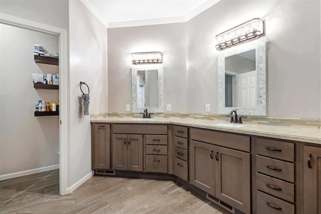 10720 W L Avenue, Kalamazoo, MI, 49009-5321