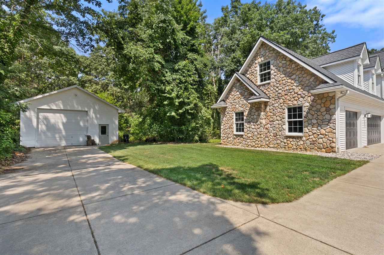 10720 W L Avenue, Kalamazoo, MI, 49009-5321