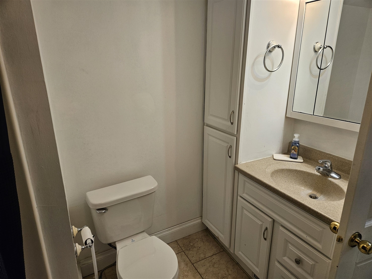 144 S Manning Street, Hillsdale, MI, 49242-2014