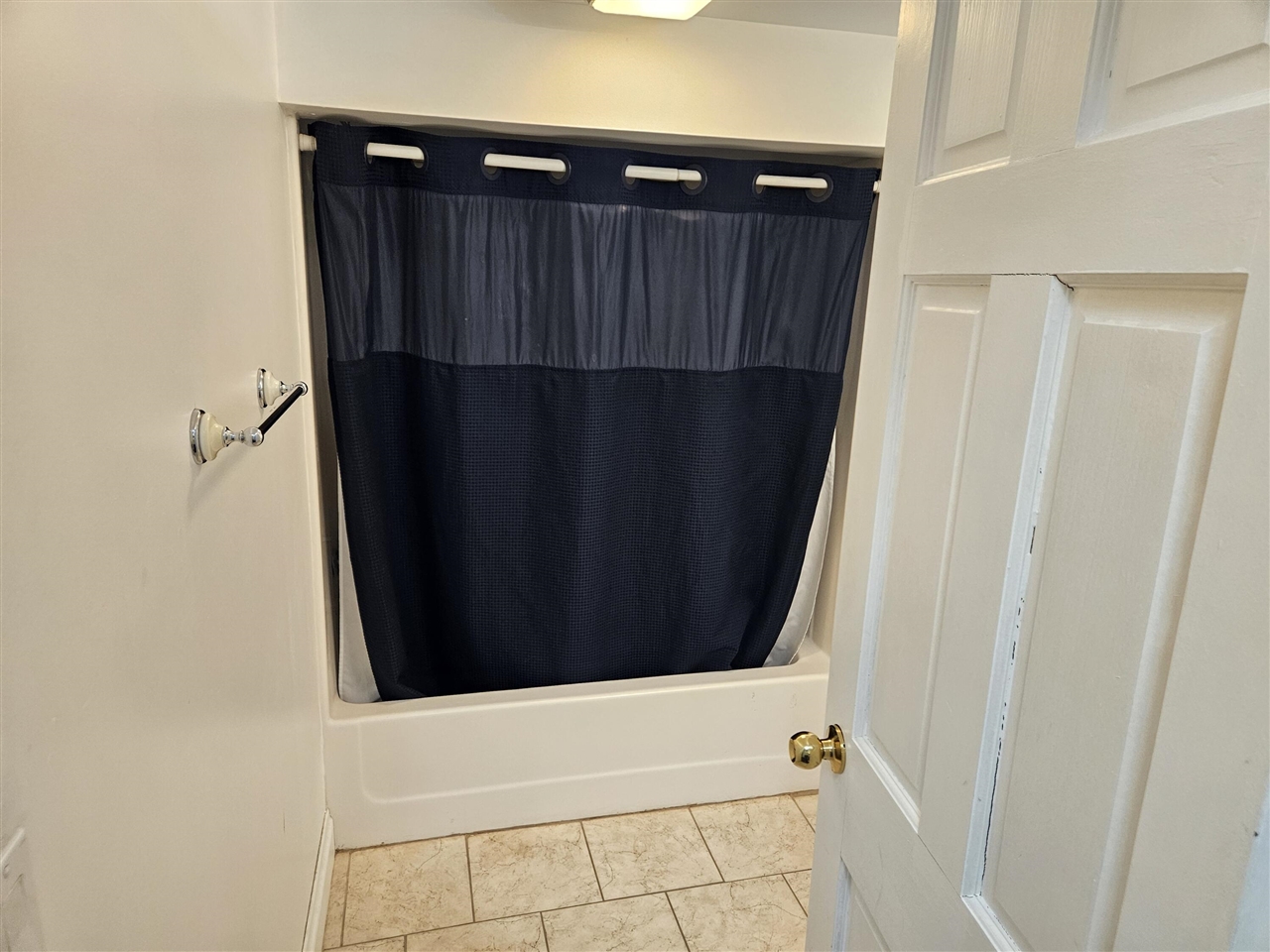 144 S Manning Street, Hillsdale, MI, 49242-2014