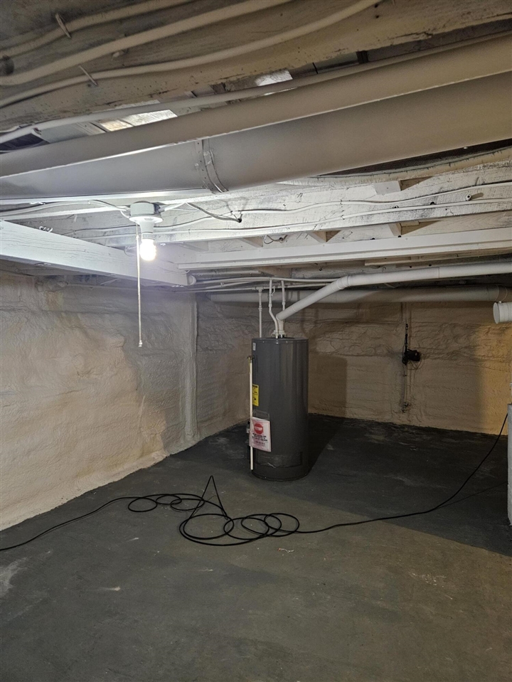 144 S Manning Street, Hillsdale, MI, 49242-2014