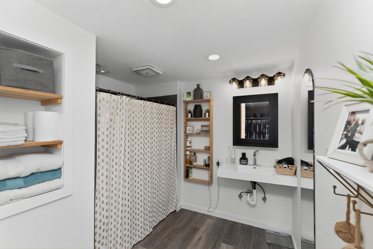 69907 Sunset Boulevard, Union, MI, 49130-9780