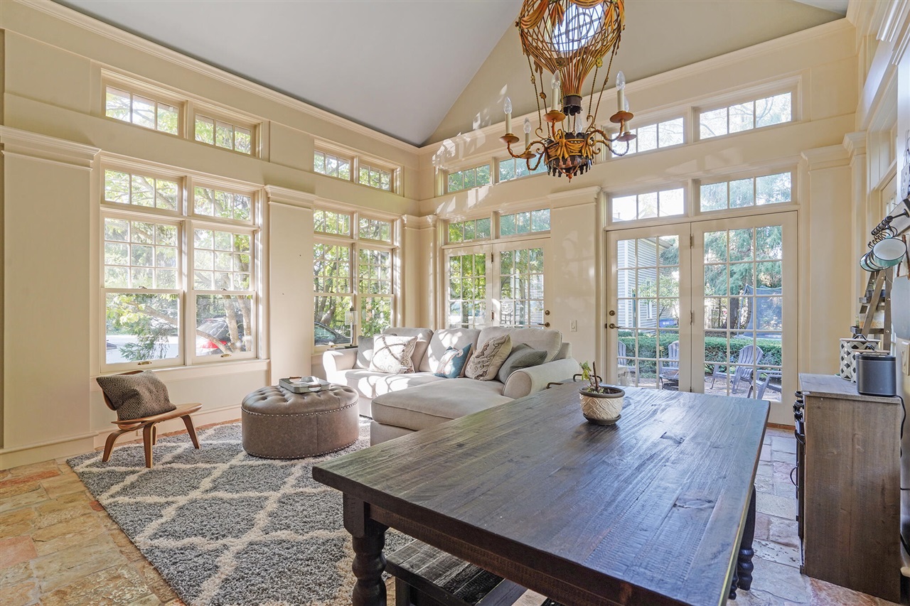 529 Fountain Street, Grand Rapids, MI, 49503-3421