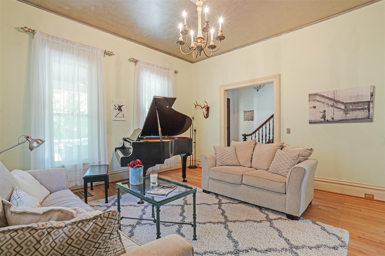 529 Fountain Street, Grand Rapids, MI, 49503-3421