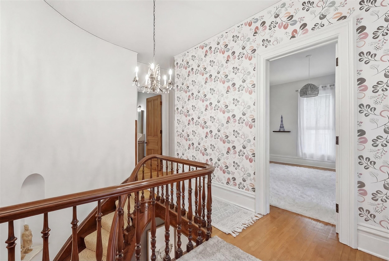 529 Fountain Street, Grand Rapids, MI, 49503-3421